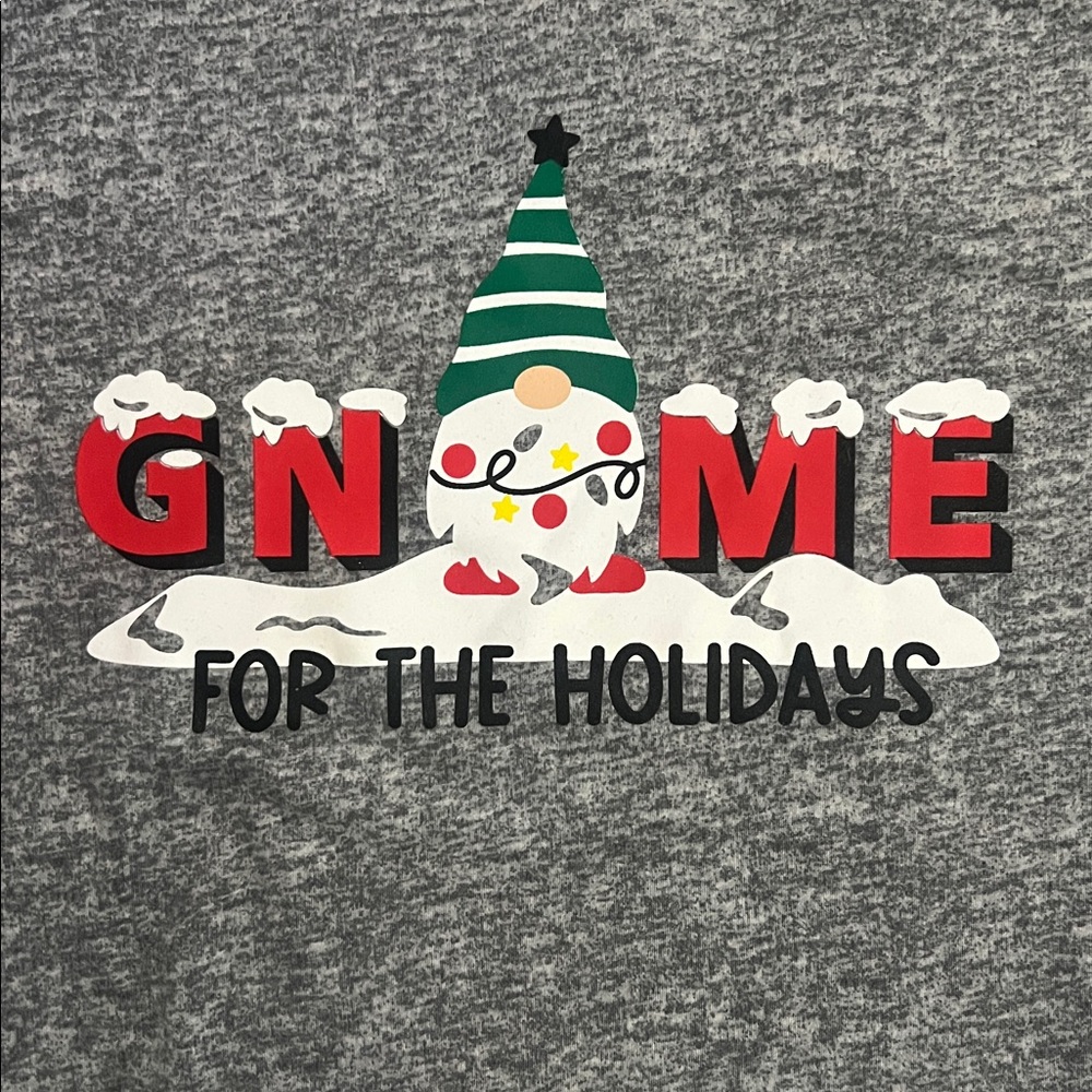 Secret Treasures Heather Gray Long Sleeve Pajama Top Gnomes Holidays Novelty - Picture 2 of 7